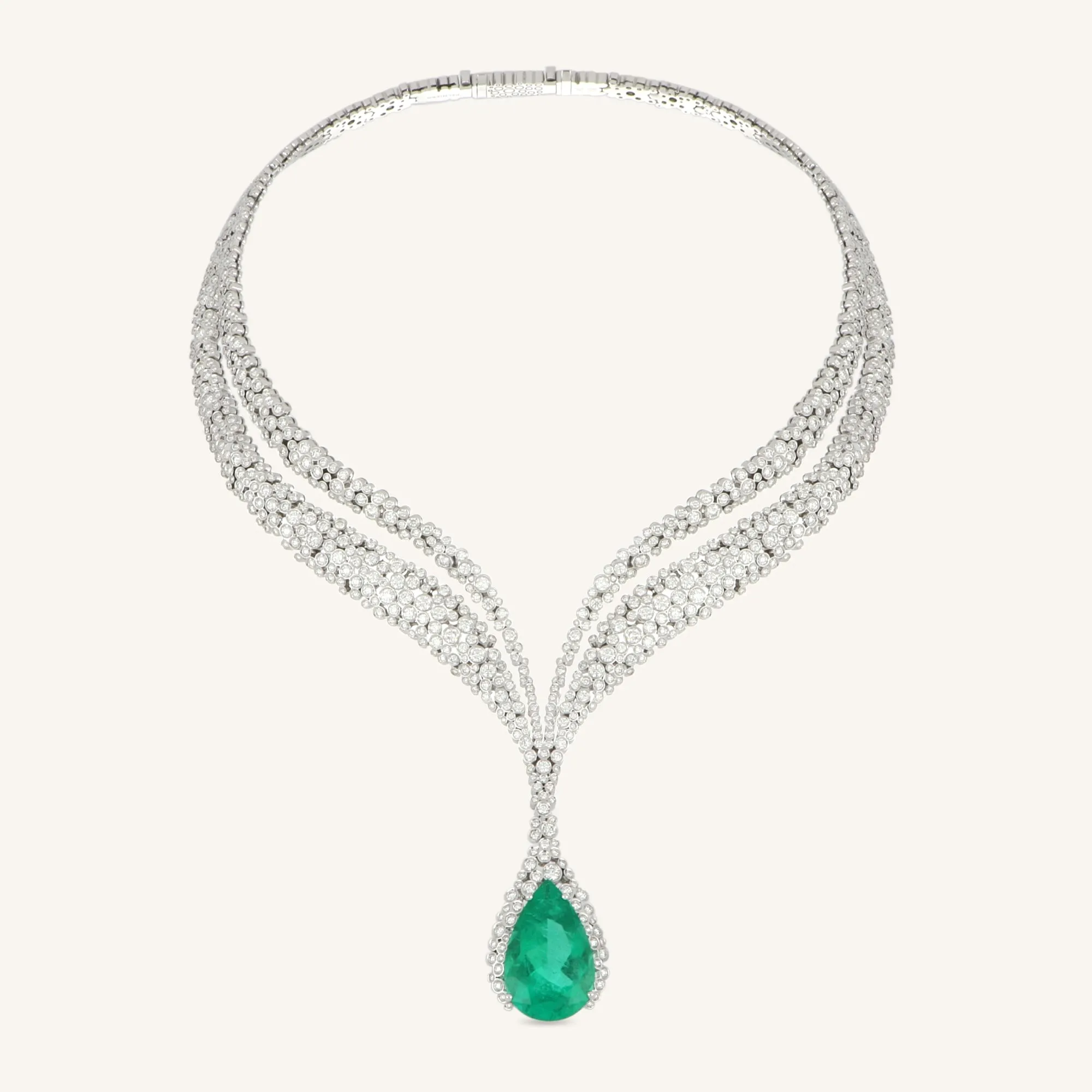 Incanto collier with colombian emerald